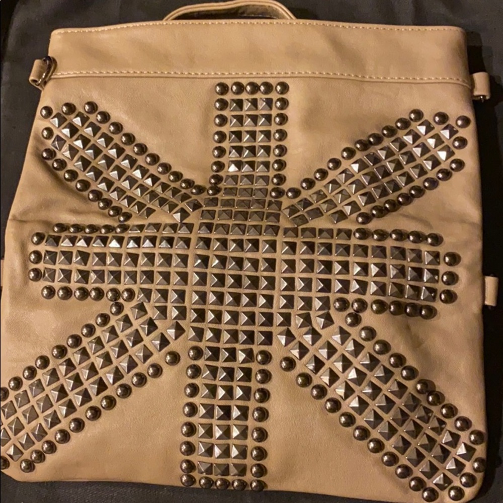 Urban Expressions foldable studded clutch